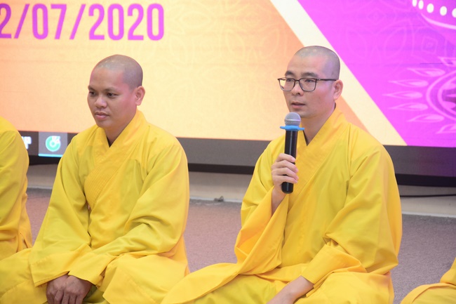 The Candle-Lighting Night Showing Gratitude in the Children Summer Retreat