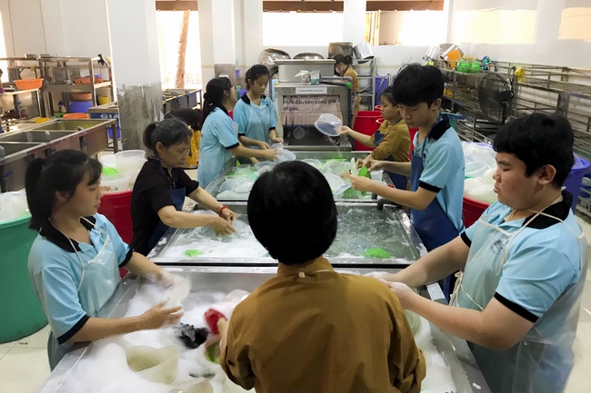 Ngày thứ sáu Khóa học hè thiếu nhi