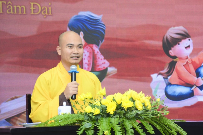 Ngày thứ sáu Khóa học hè thiếu nhi