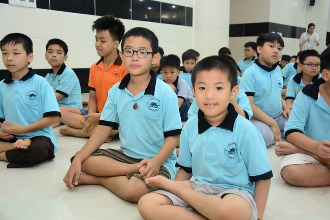 Ngày thứ sáu Khóa học hè thiếu nhi