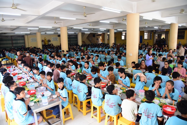 The Closing Ceremony of Children Summer Retreat in 2020