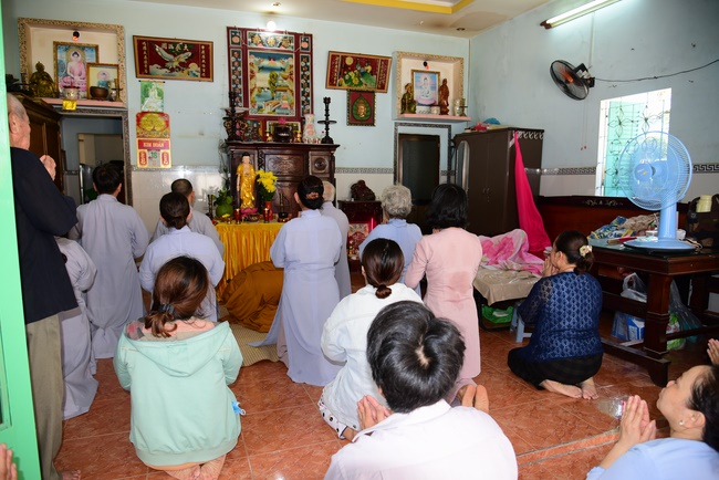 The rite praying for peace and rebirth in District 8, HCMC