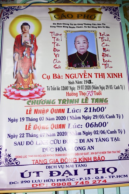 The rite praying for peace and rebirth in District 8, HCMC