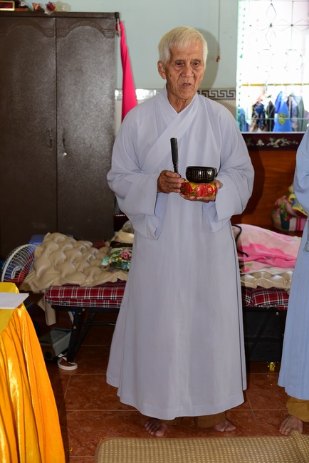 The rite praying for peace and rebirth in District 8, HCMC