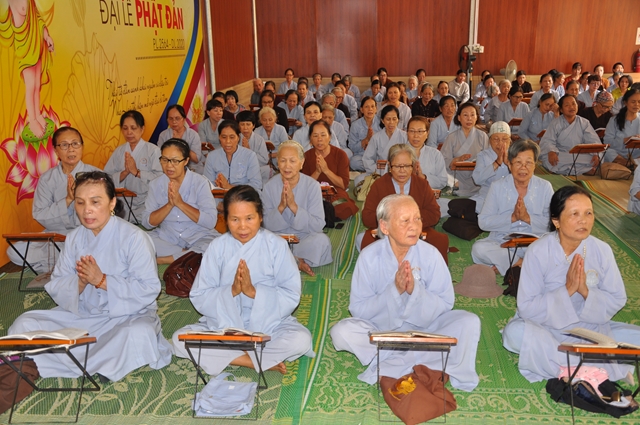 One–Day Retreat at Tieu Dao Pagoda
