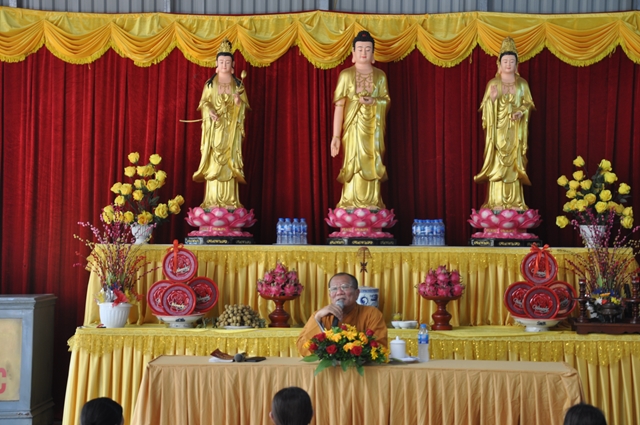 One–Day Retreat at Tieu Dao Pagoda
