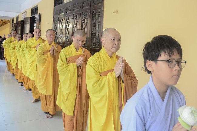 Starting the Temporary Ordination Retreat for Children