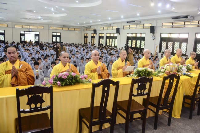 Starting the Temporary Ordination Retreat for Children