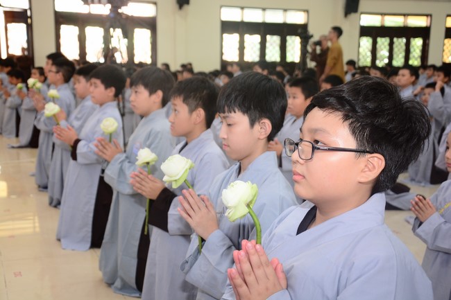 Starting the Temporary Ordination Retreat for Children