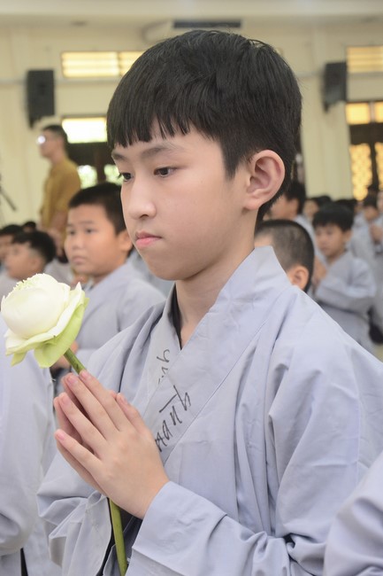 Starting the Temporary Ordination Retreat for Children