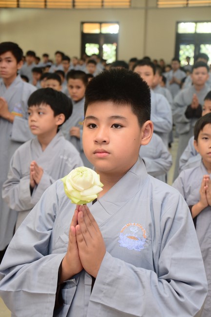 Starting the Temporary Ordination Retreat for Children