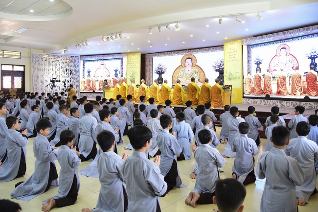 Starting the Temporary Ordination Retreat for Children