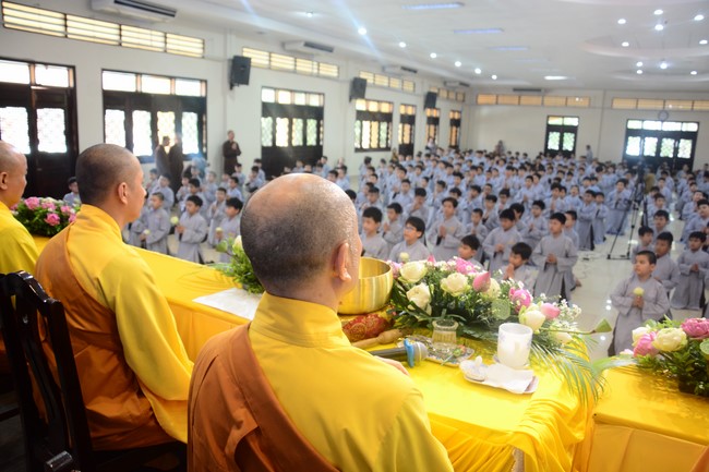 Starting the Temporary Ordination Retreat for Children