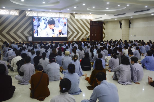 Starting the Temporary Ordination Retreat for Children