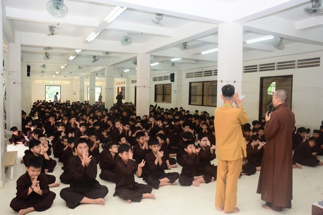 Starting the Temporary Ordination Retreat for Children