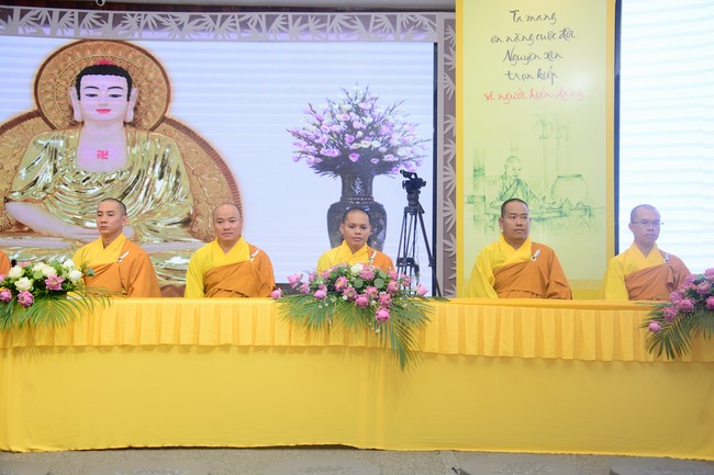 Starting the Temporary Ordination Retreat for Children