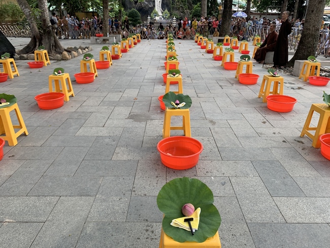 Starting the Temporary Ordination Retreat for Children