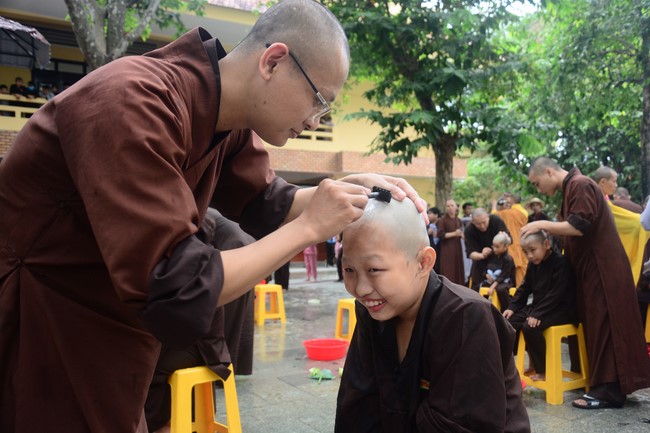 Starting the Temporary Ordination Retreat for Children