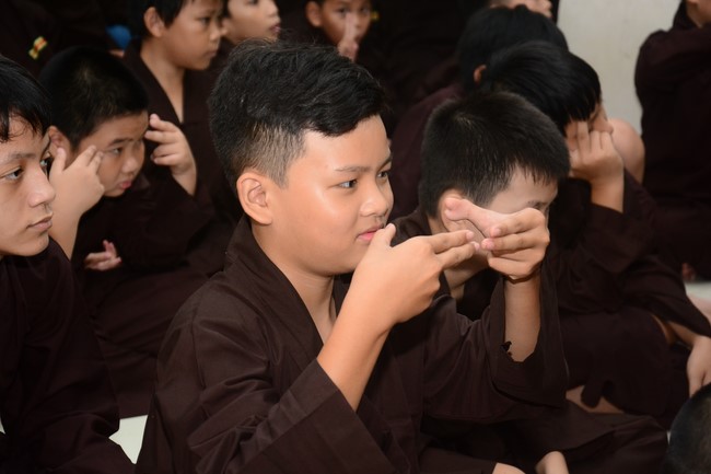 Starting the Temporary Ordination Retreat for Children