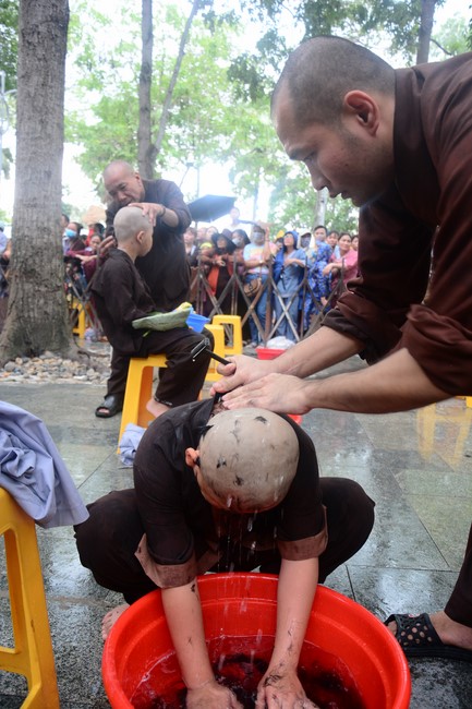 Starting the Temporary Ordination Retreat for Children