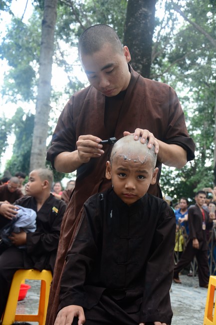 Starting the Temporary Ordination Retreat for Children