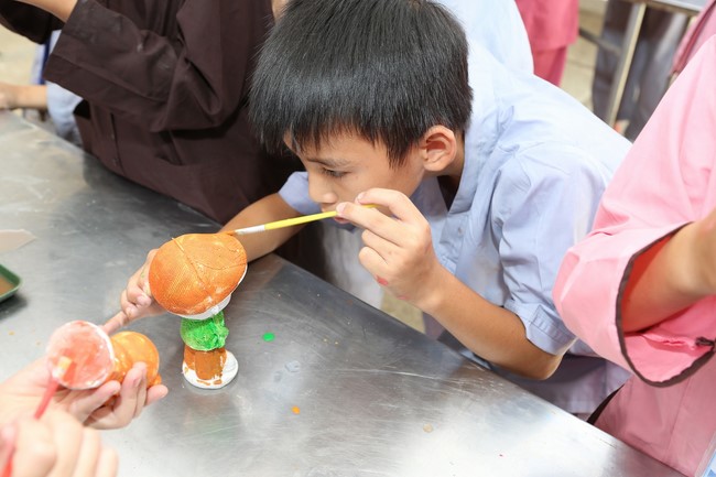 The 5th Day of Summer Retreat for Children in Dong Cao pagoda