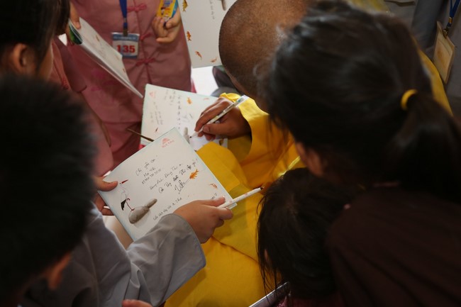 The 5th Day of Summer Retreat for Children in Dong Cao pagoda