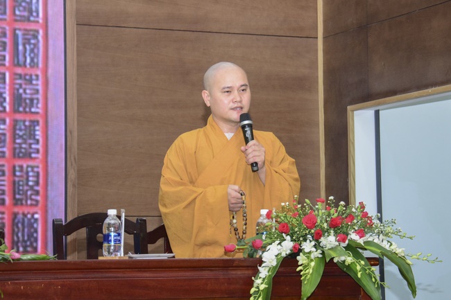 Delegation of the Vietnam Buddhist Sangha visit Hoang Phap Pagoda
