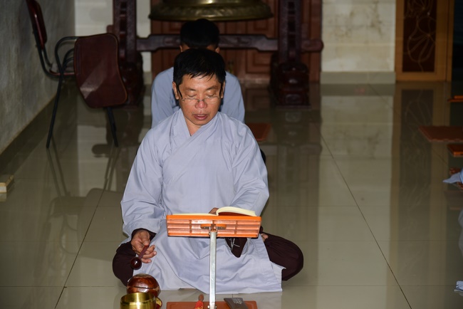 The beginning rite to sculpt the Buddha statue offering to Đang Phap Pagoda