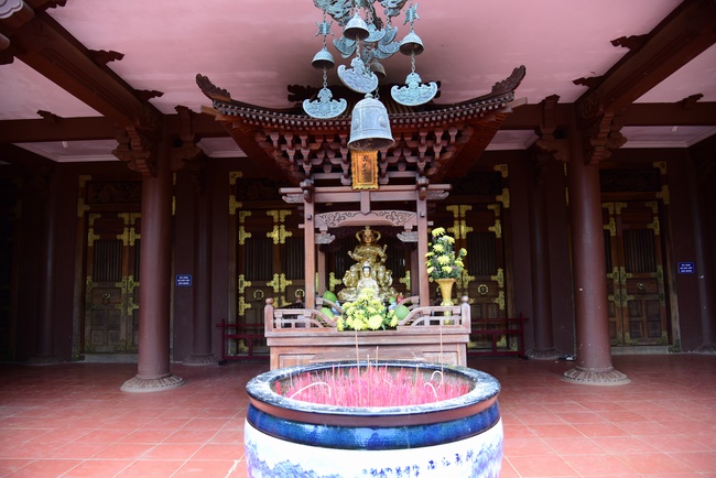 The beginning rite to sculpt the Buddha statue offering to Đang Phap Pagoda