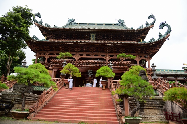 The beginning rite to sculpt the Buddha statue offering to Đang Phap Pagoda