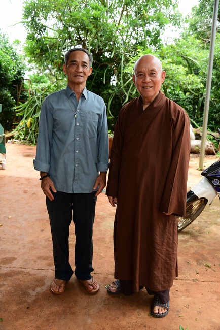 The beginning rite to sculpt the Buddha statue offering to Đang Phap Pagoda