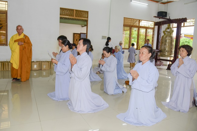 Offering Three Jewels at Dang Phap Pagoda, Binh Phuoc.