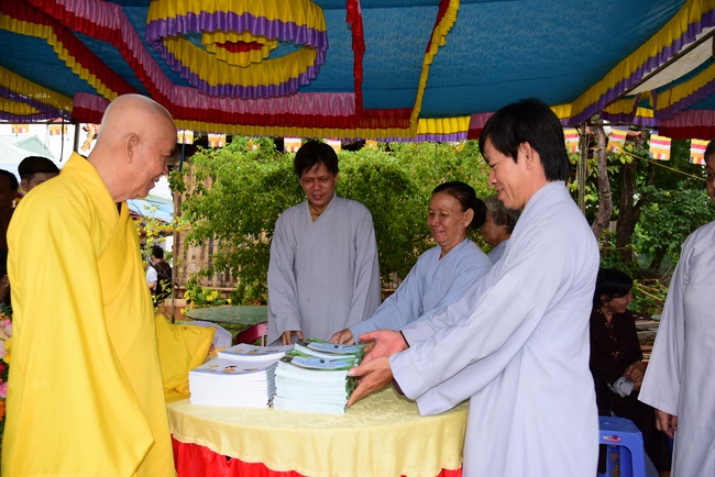 Offering Three Jewels at Dang Phap Pagoda, Binh Phuoc.
