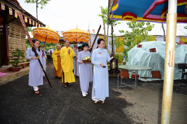 Offering Three Jewels at Dang Phap Pagoda, Binh Phuoc.