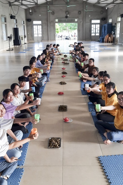Holding the rite Wishes for the Exam Season for students at Dong Cao Pagoda