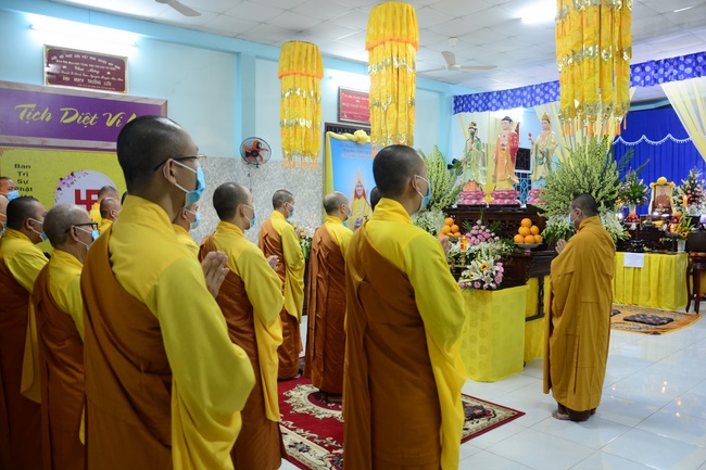 Lễ viếng Trưởng lão Hòa thượng Thích Minh Lợi