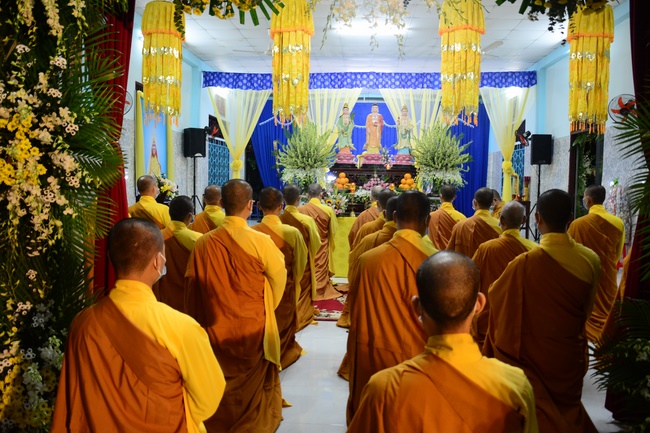 Lễ viếng Trưởng lão Hòa thượng Thích Minh Lợi