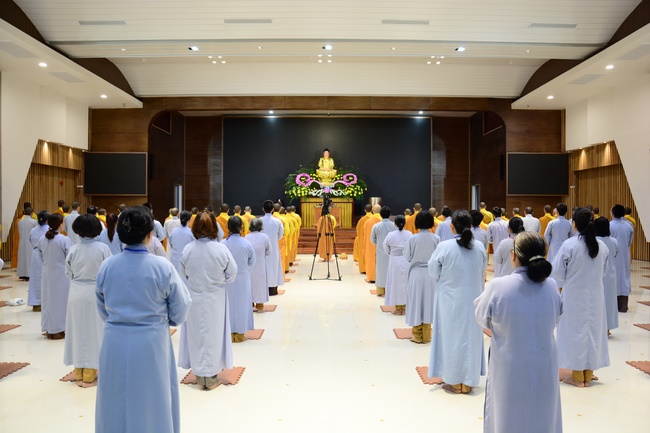 The 8th Dharma Talk Program: Confidences in the life of cultivation.