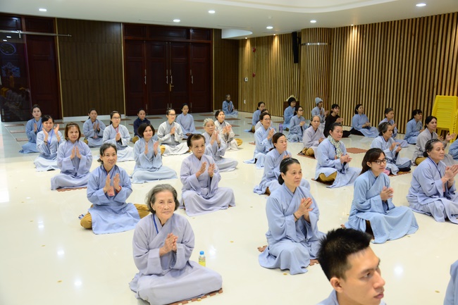 The 8th Dharma Talk Program: Confidences in the life of cultivation.