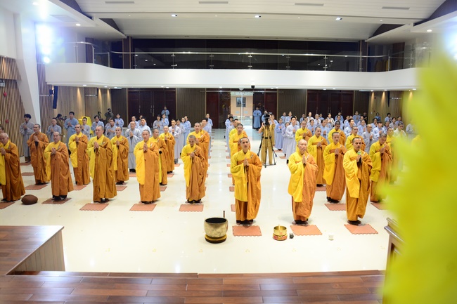 The 8th Dharma Talk Program: Confidences in the life of cultivation.