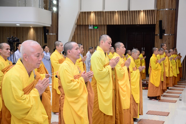 The 8th Dharma Talk Program: Confidences in the life of cultivation.