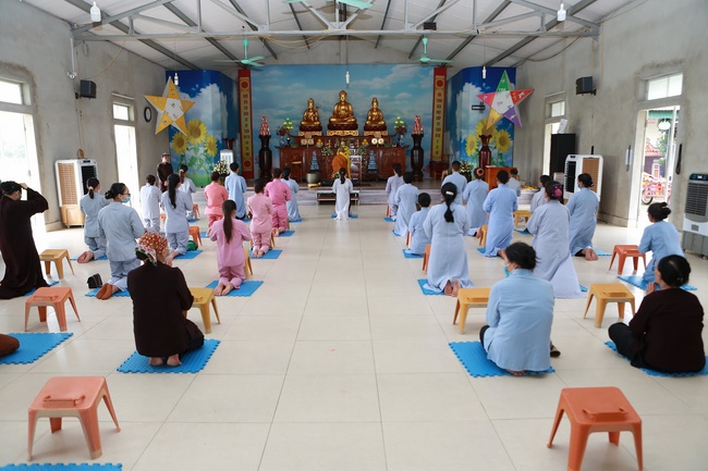The ceremony of refuge on the Three Jewels at Dong Cao Pagoda - Thanh Hoa