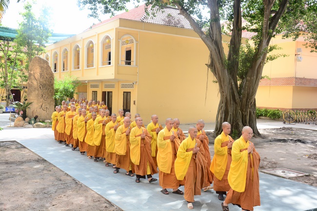 The 9th Dharma Talk Program: Confidences in the life of cultivation.