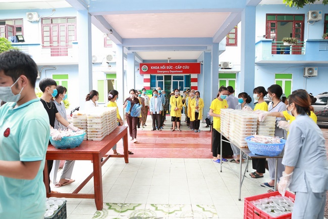 Charity of  Dong Cao pagoda