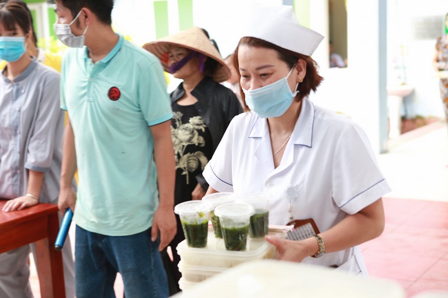Charity of  Dong Cao pagoda