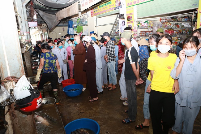 Charity of  Dong Cao pagoda