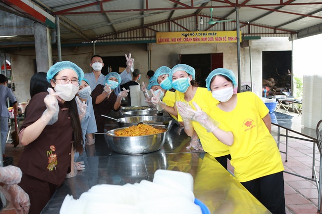 Charity of  Dong Cao pagoda