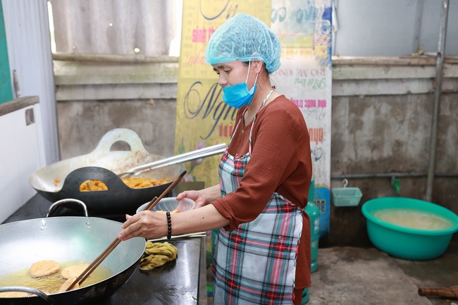 Charity of  Dong Cao pagoda