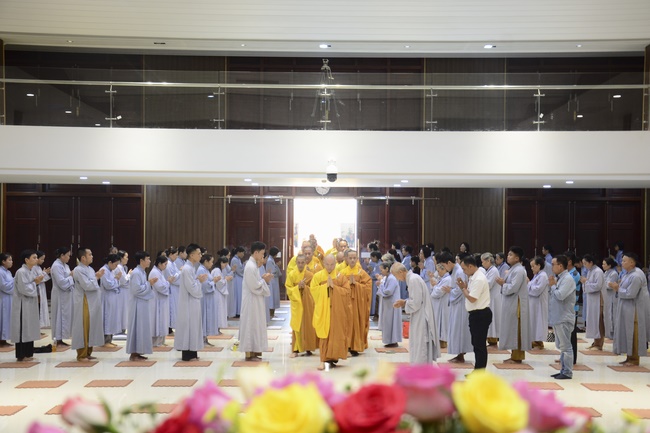 The 10th Dharma Talk Program: Confidences in the life of cultivation.